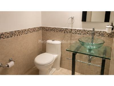 Apartamento en venta en Santa Barbara Central, Bogotá · foto 4 de 16