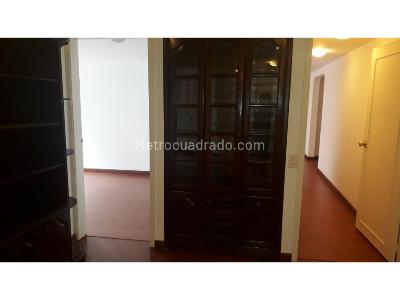 Apartamento en venta en Santa Barbara Central, Bogotá · foto 10 de 16