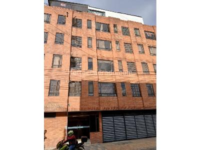 Apartamento de 3 alcobas en venta en El Recuerdo, Bogotá, 121 m² · foto 3 de 20