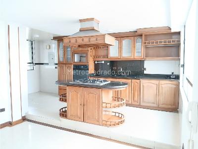 Apartamento de 3 alcobas en venta en El Recuerdo, Bogotá, 121 m² · foto 6 de 20