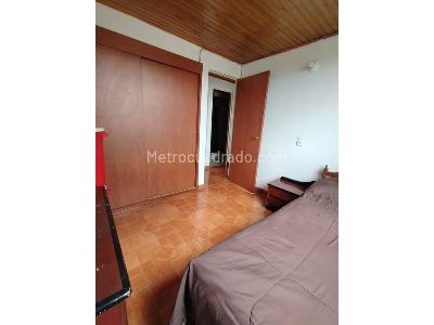 Apartamento en venta en Castilla, Bogotá · foto 3 de 8