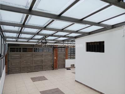 Casa de 3 alcobas en venta en Modelia, Bogotá, 144 m² · foto 12 de 19