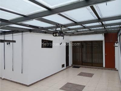 Casa de 3 alcobas en venta en Modelia, Bogotá, 144 m² · foto 13 de 19