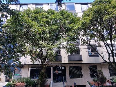 Apartamento en venta en Quinta Paredes, Bogotá · foto 8 de 17