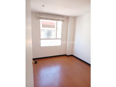 Apartamento en venta en Quinta Paredes, Bogotá · foto 9 de 17