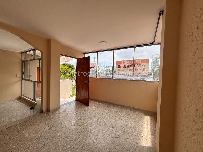 Casa de 5 alcobas en venta en Los Nogales, Barranquilla, 178 m² · foto 2 de 20