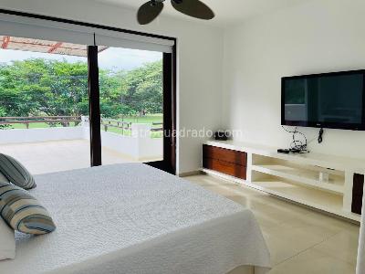 Casa de 5 alcobas en venta en Condominio Campestre Club El Peñon, Girardot, 350 m² · foto 10 de 20
