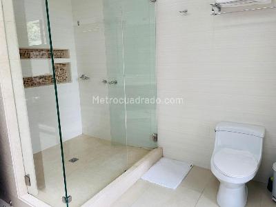 Casa de 5 alcobas en venta en Condominio Campestre Club El Peñon, Girardot, 350 m² · foto 14 de 20