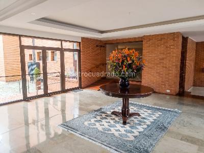 Apartamento en venta en Bella Suiza, Bogotá · foto 2 de 20