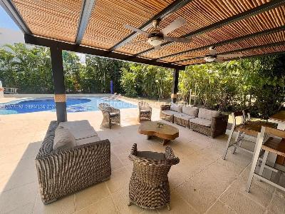 Casa de 4 alcobas en venta en Girardot, Girardot, 200 m² · foto 2 de 19