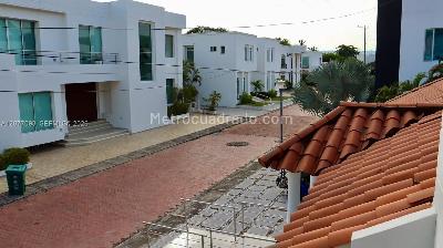 Casa de 4 alcobas en venta en Girardot, Girardot, 200 m² · foto 4 de 19