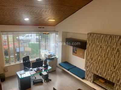 Casa de 4 alcobas en venta en Prado Veraniego, Bogotá, 223 m² · foto 3 de 20