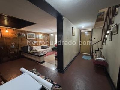 Casa en venta en Santa Isabel, Bogotá · foto 2 de 20