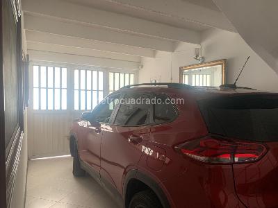 Casa de 4 alcobas en venta en La Estrada, Bogotá, 210 m² · foto 2 de 20