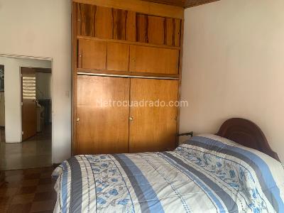 Casa de 4 alcobas en venta en La Estrada, Bogotá, 210 m² · foto 11 de 20