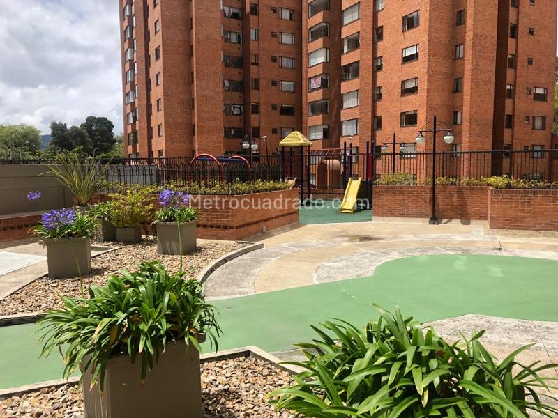 Apartamento en Arriendo, Lago De Suba, Bogotá D.C.
