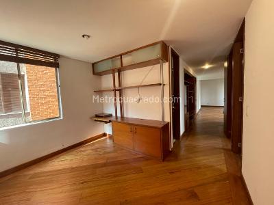 Apartamento de 3 alcobas en venta en Niza, Bogotá, 107 m² · foto 10 de 20
