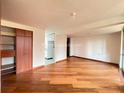Apartamento de 3 alcobas en venta en Niza, Bogotá, 107 m² · foto 3 de 20