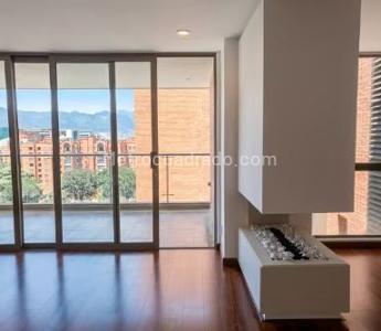 Apartamento de 3 alcobas en venta en Suzalito, Bogotá, 149 m² · foto 2 de 9