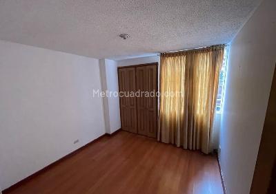 Apartamento de 3 alcobas en venta en Rafael Nuñez, Bogotá, 83 m² · foto 2 de 10