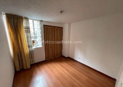 Apartamento de 3 alcobas en venta en Rafael Nuñez, Bogotá, 83 m² · foto 3 de 10