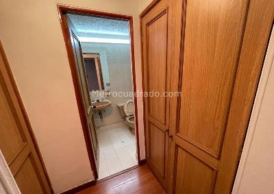 Apartamento de 3 alcobas en venta en Rafael Nuñez, Bogotá, 83 m² · foto 9 de 10