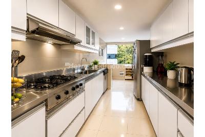 Apartamento de 4 alcobas en venta en El Retiro, Bogotá, 244 m² · foto 18 de 20