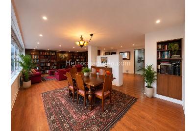 Apartamento de 4 alcobas en venta en El Retiro, Bogotá, 244 m² · foto 4 de 20