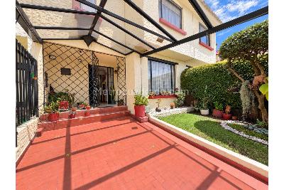 Casa de 4 alcobas en venta en La Campiña, Bogotá, 118 m² · foto 2 de 20