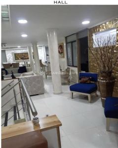 Casa de 5 alcobas en venta en San Antonio Sur, Bogotá, 240 m² · foto 2 de 11