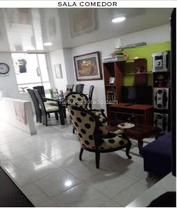 Casa de 5 alcobas en venta en San Antonio Sur, Bogotá, 240 m² · foto 3 de 11