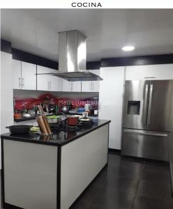 Casa de 5 alcobas en venta en San Antonio Sur, Bogotá, 240 m² · foto 4 de 11