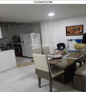 Casa de 5 alcobas en venta en San Antonio Sur, Bogotá, 240 m² · foto 9 de 11