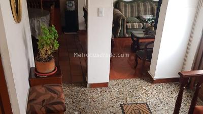 Casa de 3 alcobas en venta en Galerias, Bogotá, 109 m² · foto 3 de 9