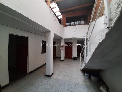 Casa de 5 alcobas en venta en San Francisco, Bogotá, 240 m² · foto 16 de 17
