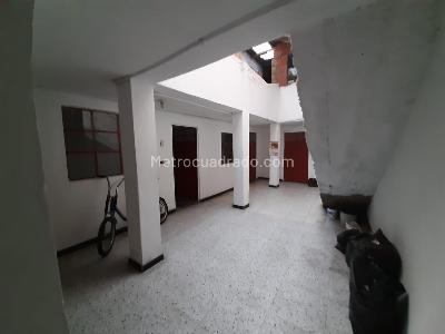 Casa de 5 alcobas en venta en San Francisco, Bogotá, 240 m² · foto 17 de 17