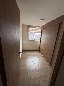 Apartamento de 2 alcobas en venta en Senderos De Madelena, Bogotá, 37 m² · foto 3 de 7