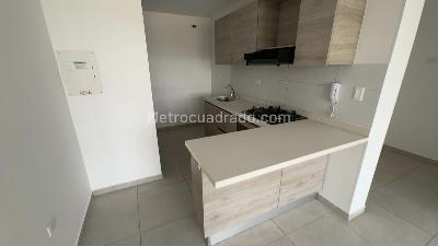 Apartamento de 3 alcobas en venta en Floridablanca, 79 m² · foto 4 de 17