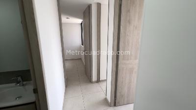 Apartamento de 3 alcobas en venta en Floridablanca, 79 m² · foto 7 de 17