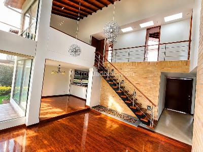 Casa de 3 alcobas en venta en Bosque Madero, Cajicá, 245 m² · foto 3 de 20