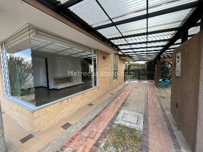 Casa de 3 alcobas en venta en Guaymaral, Chía, 190 m² · foto 14 de 20