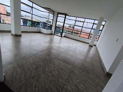 Casa de 4 alcobas en venta en Centro, Funza, 390 m² · foto 11 de 18