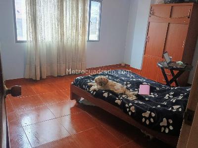 Casa de 3 alcobas en venta en Villa Gladys, Bogotá, 184 m² · foto 8 de 11