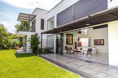 Casa de 4 alcobas en venta en Villavicencio, Villavicencio, 602 m² · foto 8 de 19
