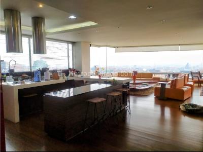 Apartamento de 4 alcobas en venta en Chico, Bogotá, 388 m² · foto 8 de 20