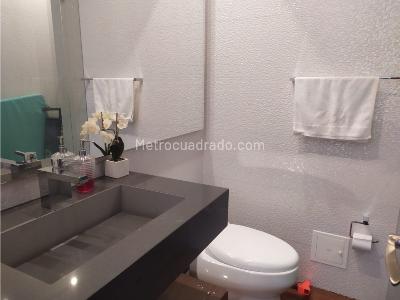 Apartamento de 4 alcobas en venta en Chico, Bogotá, 388 m² · foto 18 de 20
