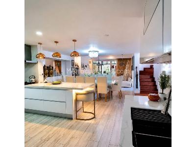 Casa de 3 alcobas en venta en Santa Barbara, Bogotá, 381 m² · foto 5 de 20
