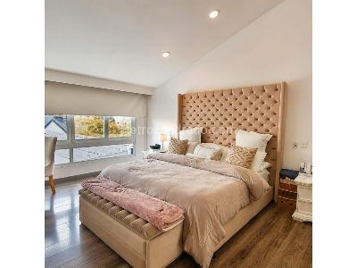 Casa de 3 alcobas en venta en Santa Barbara, Bogotá, 381 m² · foto 19 de 20