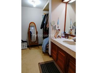 Apartamento de 3 alcobas en venta en Usaquen, Bogotá, 237 m² · foto 10 de 13