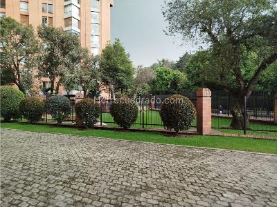 Apartamento de 3 alcobas en venta en Usaquen, Bogotá, 237 m² · foto 13 de 13